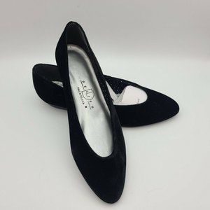 De Liso Debs Designed by Palter Deliso Black Suede Size 7M Flat Heel USA Made